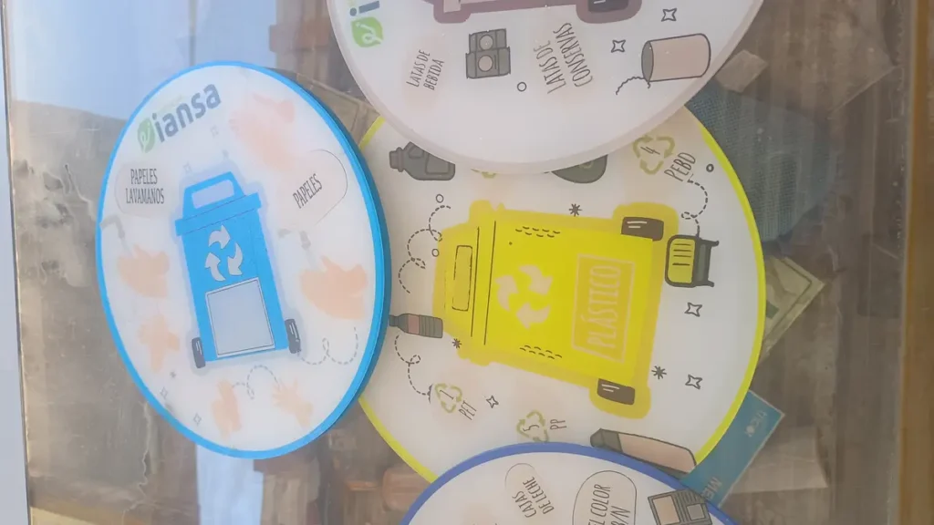 Adhesivo de reciclaje para empresas Iansa - Gestión de residuos sostenible.